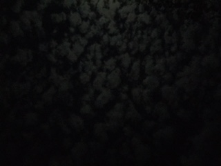 夜の空の雲